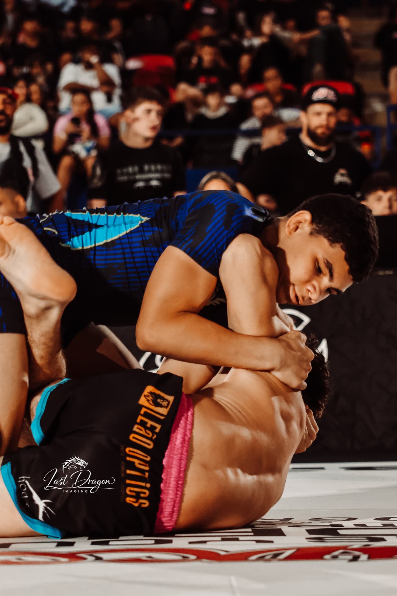 Miguel Trator em ação durante campeonato de jiu-jitsu